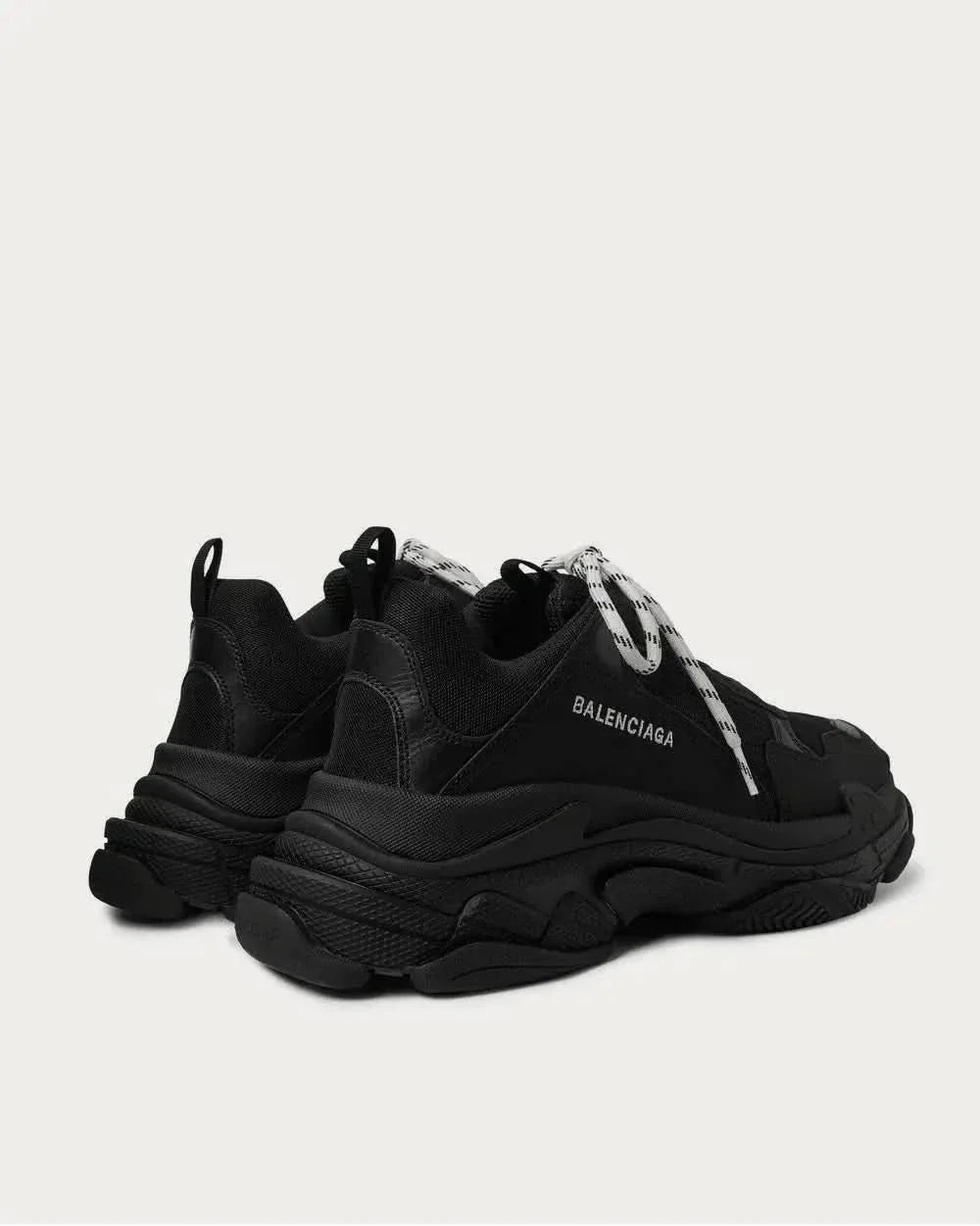Balenciaga Triple S 'Black' KickHaven Bulgaria  KickHaven Bulgaria